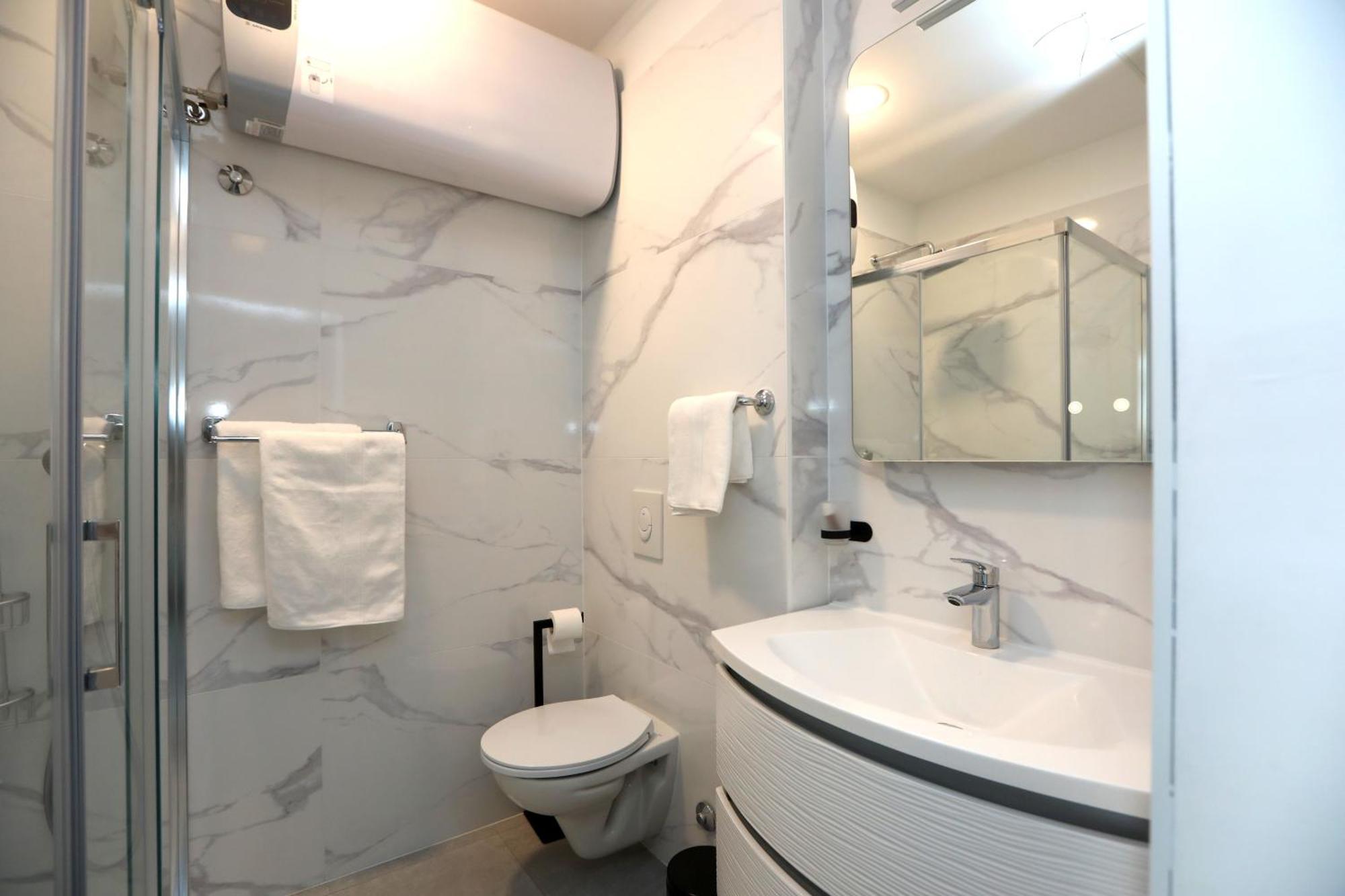 D R Apartments Šibenik Eksteriør billede