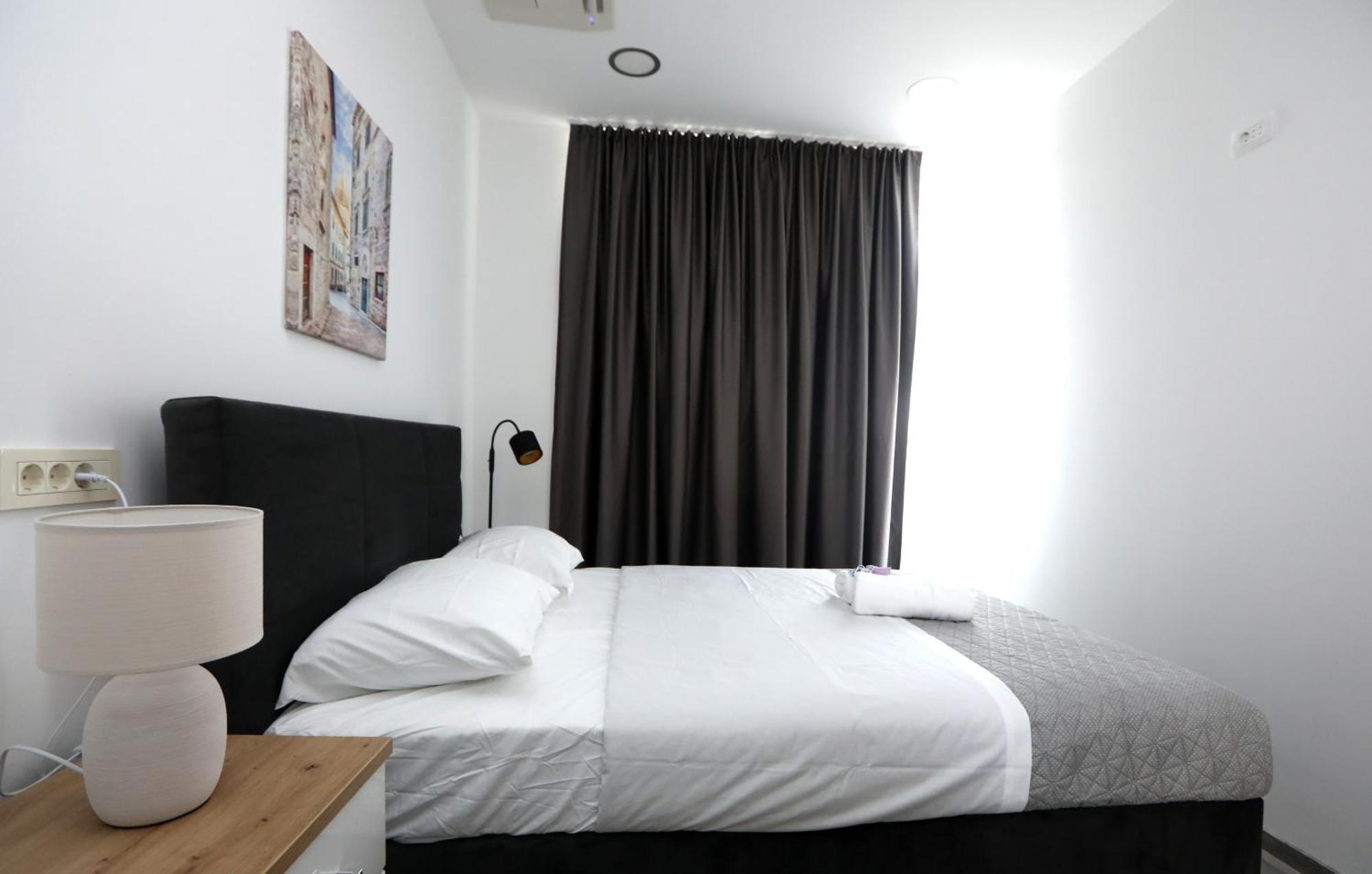 D R Apartments Šibenik Eksteriør billede